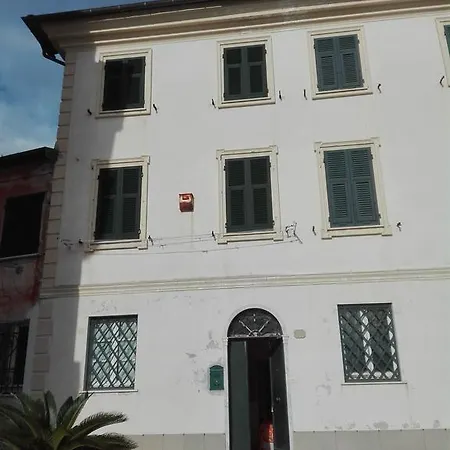 La Casa Di Angela بيت للعطل لافانيا