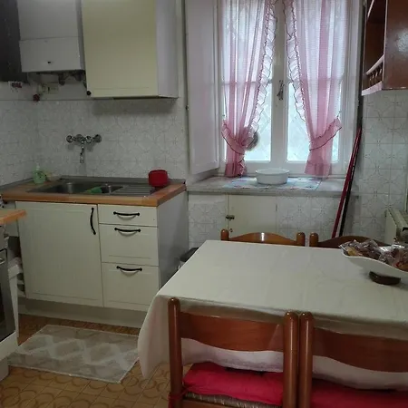 La Casa Di Angela Nyaraló